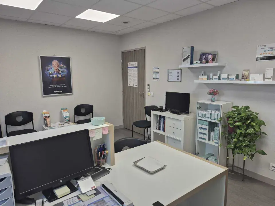 Photo Audioprothésiste Entendre Heyrieux